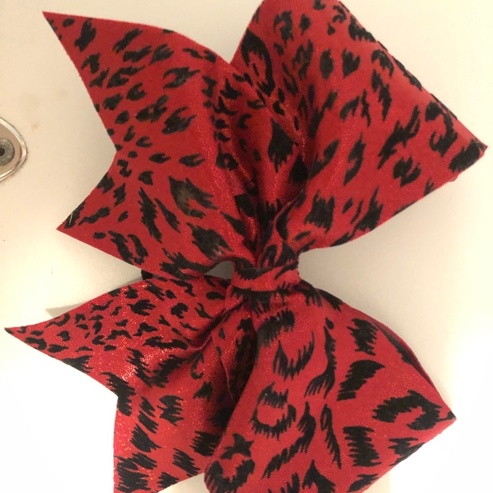 Red and black cheer bow